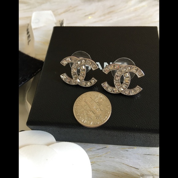 Authentic Preowned Chanel logo earrings - Picture 2 of 5